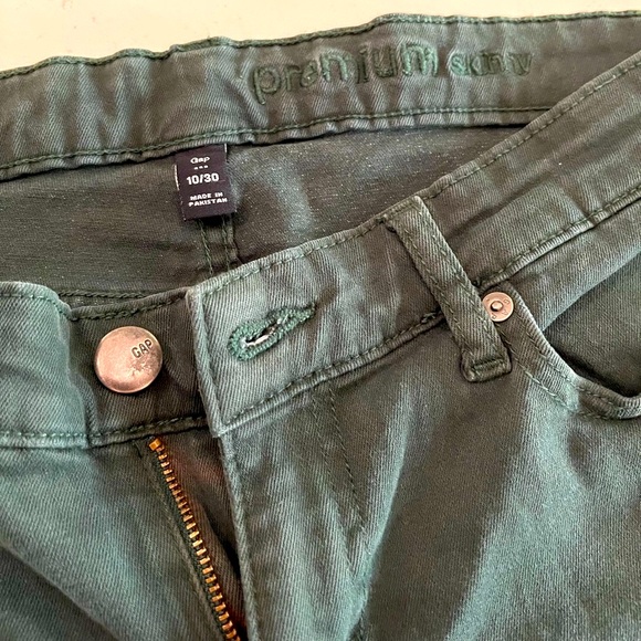 Gap Women’s Premium Skinny Jeans, size 10, excellent condition! - Picture 3 of 4